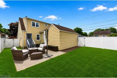 21 5th Ave, Linden, NJ 07036 - Photo 28