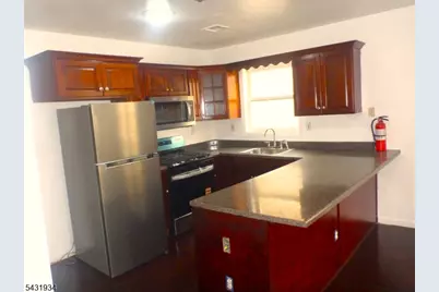98 S Burnett St, East Orange, NJ 07018 - Photo 6