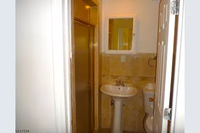 98 S Burnett St, East Orange, NJ 07018 - Photo 10