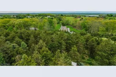 8 Highlands Ln, Hardwick Township, NJ 07825 - Photo 6