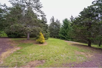 8 Highlands Ln, Hardwick Township, NJ 07825 - Photo 10