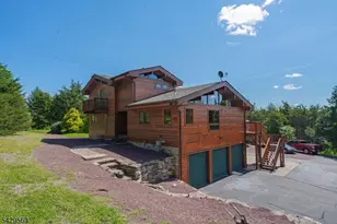 8 Highlands Ln, Hardwick Township, NJ 07825 - Photo 10