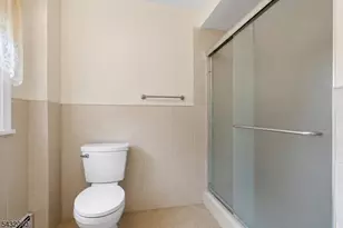 489 N Clinton St, East Orange, NJ 07017 - Photo 10