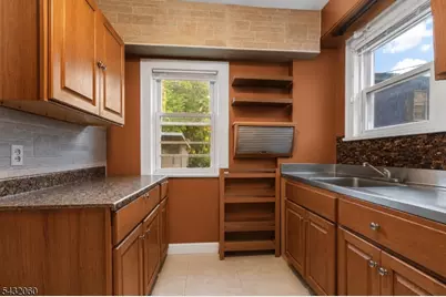 489 North Clinton Street, East Orange, NJ 07017 - Photo 2