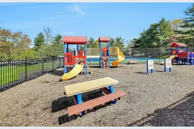 341 Penns Way, Bernards Township, NJ 07920 - Photo 12