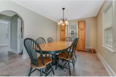 38 Eastern States Pkwy, Somerville, NJ 08876 - Photo 10