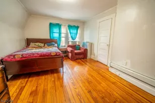 352 N 7th St, Newark, NJ 07107 - Photo 16