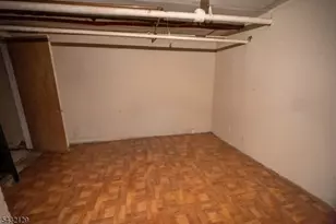 352 N 7th St, Newark, NJ 07107 - Photo 26