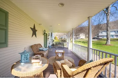 27 Adams Dr, Ogdensburg, NJ 07439 - Photo 4