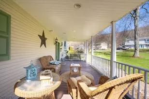 27 Adams Dr, Ogdensburg, NJ 07439 - Photo 4