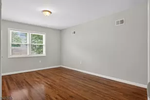 103 Berkshire Pl, Irvington, NJ 07111 - Photo 10