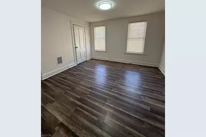252 N 19th St, East Orange, NJ 07017 - Photo 8