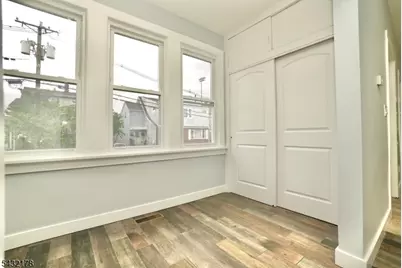 58 Sidney St, Lodi, NJ 07644 - Photo 6