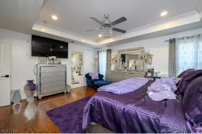 1019 Bishop Evans Way, Linden, NJ 07036 - Photo 26