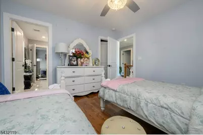 1019 Bishop Evans Way, Linden, NJ 07036 - Photo 22