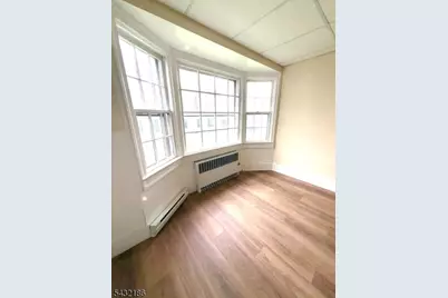 100 Main St - Front Apt #3, Newton, NJ 07860 - Photo 2