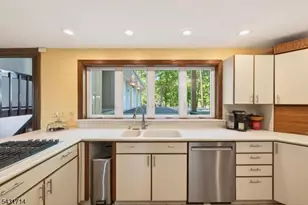 1530 Mountain Top Rd, Bridgewater, NJ 08807 - Photo 20