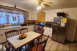 1610 W 7th St, Piscataway Township, NJ 08854 - Photo 4