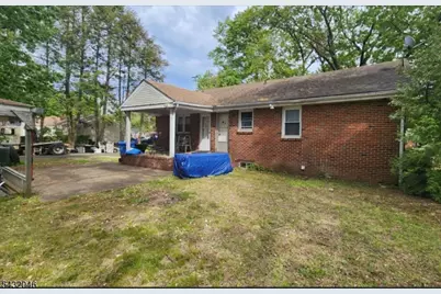 1610 W 7th St, Piscataway Township, NJ 08854 - Photo 10