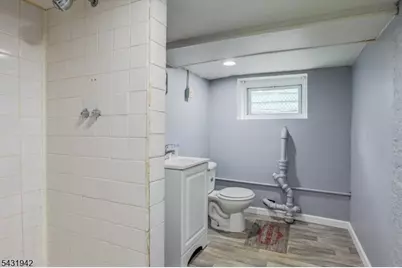 63 Carolina Ave, Newark, NJ 07106 - Photo 20