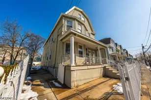 1039 Anna St, Elizabeth, NJ 07201 - Photo 2