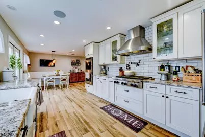 50 Winifred Dr, Totowa, NJ 07512 - Photo 14