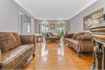 26 Alpaugh Dr, Bethlehem Township, NJ 08802 - Photo 10