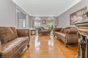 26 Alpaugh Dr, Bethlehem Township, NJ 08802 - Photo 10
