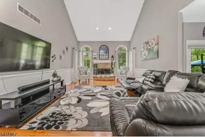 26 Alpaugh Dr, Bethlehem Township, NJ 08802 - Photo 12