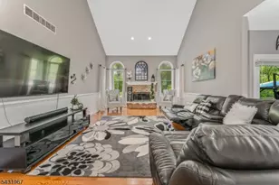 26 Alpaugh Dr, Bethlehem Township, NJ 08802 - Photo 12