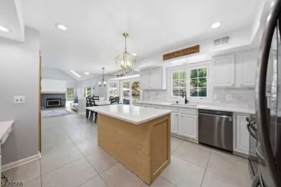 71 Chincopee Rd, Jefferson Township, NJ 07849 - Photo 6