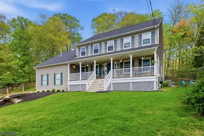 71 Chincopee Rd, Jefferson Township, NJ 07849 - Photo 2
