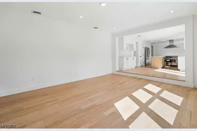 72 E Cedar St, Livingston, NJ 07039 - Photo 4
