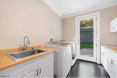 228 Highland Ave, Montclair, NJ 07043 - Photo 20