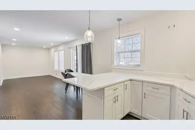 7 Maple St #1, Bloomfield, NJ 07003 - Photo 4