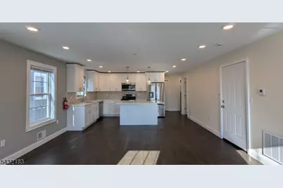 7 Maple St #1, Bloomfield, NJ 07003 - Photo 8