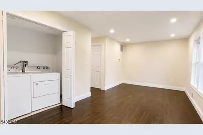 7 Maple St #1, Bloomfield, NJ 07003 - Photo 6