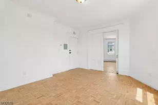 55 Hawkins St, Newark, NJ 07105 - Photo 32