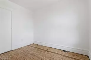 55 Hawkins St, Newark, NJ 07105 - Photo 36