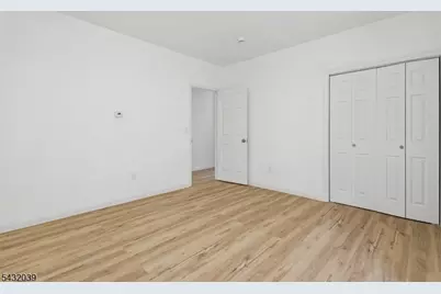 55 Hawkins St, Newark, NJ 07105 - Photo 12