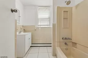 55 Hawkins St, Newark, NJ 07105 - Photo 34