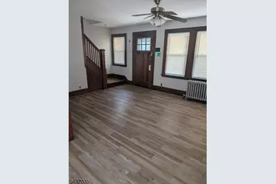 35 Sanford Pl, Newark, NJ 07106 - Photo 2