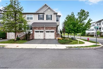 4 Braeburn Dr, Montgomery Township, NJ 08558 - Photo 2