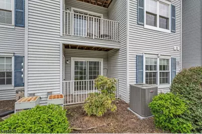 213 Stratford Pl, Bridgewater, NJ 08805 - Photo 2