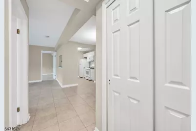 213 Stratford Pl, Bridgewater, NJ 08805 - Photo 4
