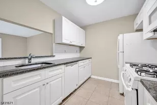 213 Stratford Pl, Bridgewater, NJ 08805 - Photo 10