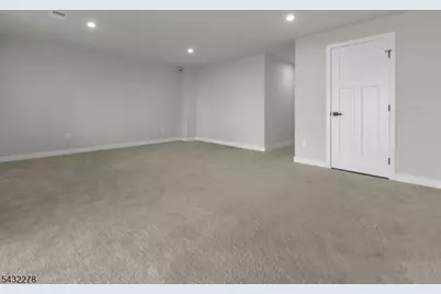 3 Saw Mill Cir, Hackettstown, NJ 07840 - Photo 8