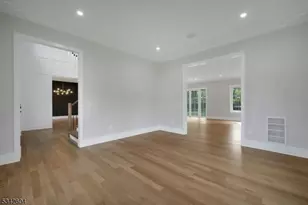 18 Lincoln Ave, Florham Park, NJ 07932 - Photo 12
