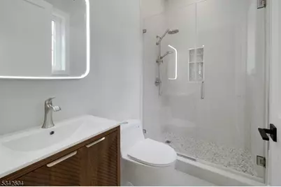 18 Lincoln Ave, Florham Park, NJ 07932 - Photo 24