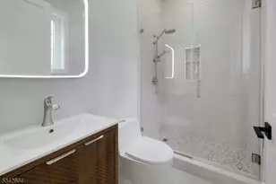 18 Lincoln Ave, Florham Park, NJ 07932 - Photo 24